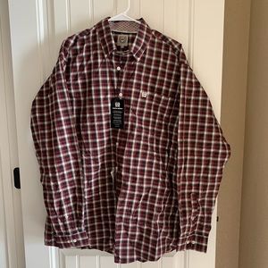 Men’s Medium Cinch Button Up